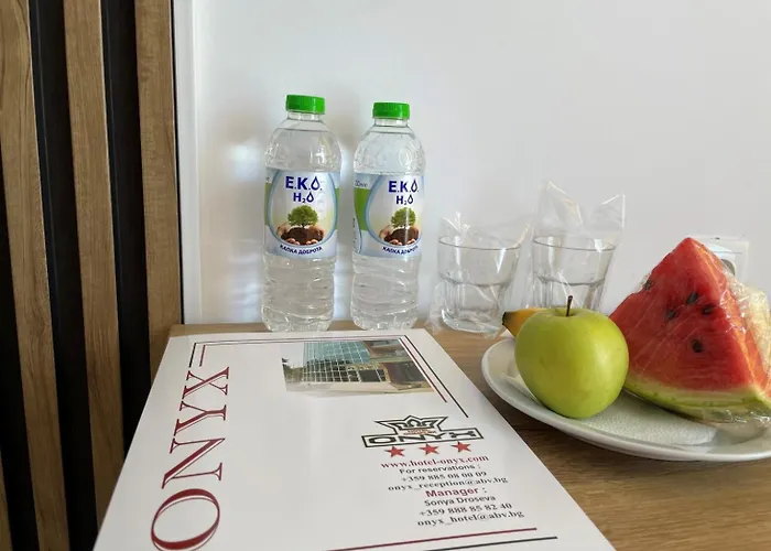 Onyx فندق كيتن